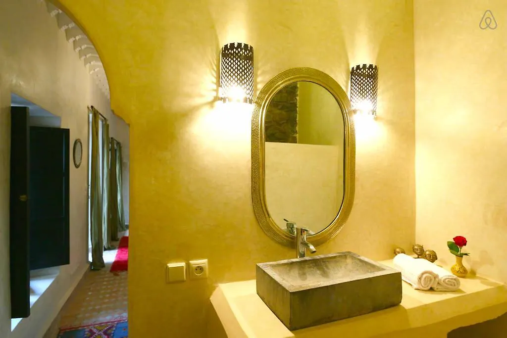 Riad Chez L'Africain Marrakesh 3*,